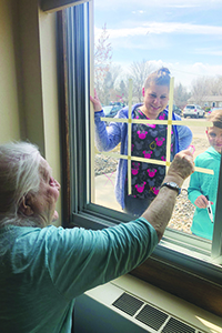 w210501_HugsHandholding_a-5 w210501_HugsHandholding_a-5